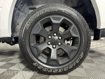 2025 Ram 1500 Lone Star Crew Cab Short Bed - miniatura 42