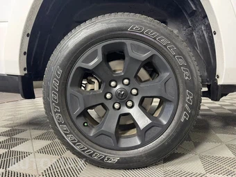 2025 Ram 1500 Lone Star Crew Cab Short Bed - miniatura 43