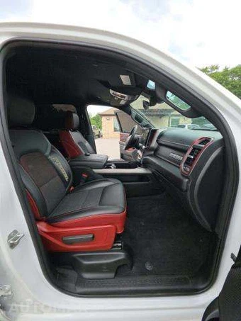 2025 Ram 1500 Rebel Crew Cab Short Bed - miniatura 19