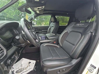 2025 Ram 1500 Rebel Crew Cab Short Bed - miniatura 3