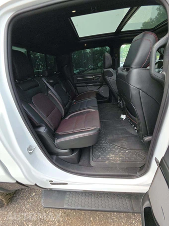 2025 Ram 1500 Rebel Crew Cab Short Bed - miniatura 13