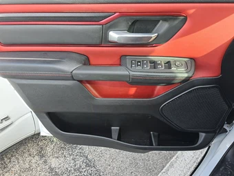 2025 Ram 1500 Rebel Crew Cab Short Bed - miniatura 9