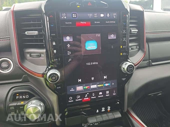 2025 Ram 1500 Rebel Crew Cab Short Bed - miniatura 10