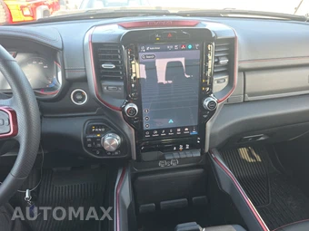 2025 Ram 1500 Rebel Crew Cab Short Bed - miniatura 11