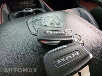 2025 Ram 1500 Rebel Crew Cab Short Bed - miniatura 8
