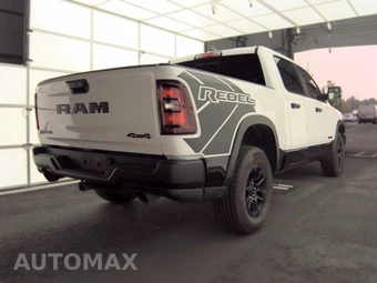2025 Ram 1500 Rebel Crew Cab Short Bed - miniatura 4