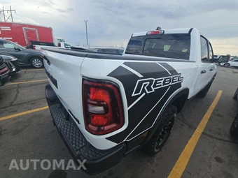 2025 Ram 1500 Rebel Crew Cab Short Bed - miniatura 4