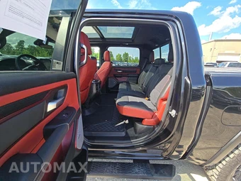2025 Ram 1500 Rebel Crew Cab Short Bed - miniatura 10