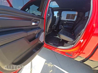 2025 Ram 1500 Rebel Crew Cab Short Bed – miniatura 13