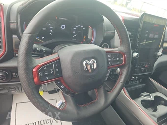 2025 Ram 1500 Rebel Crew Cab Short Bed - miniatura 10