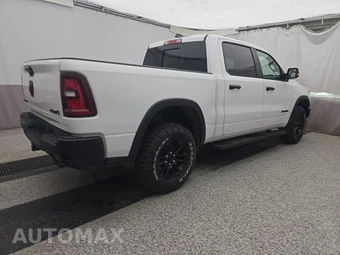 2025 Ram 1500 Rebel Crew Cab Short Bed - miniatura 4