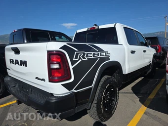 2025 Ram 1500 Rebel Crew Cab Short Bed - miniatura 4