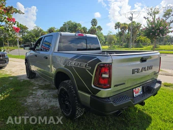 2025 Ram 1500 Rebel Crew Cab Short Bed - miniatura 2