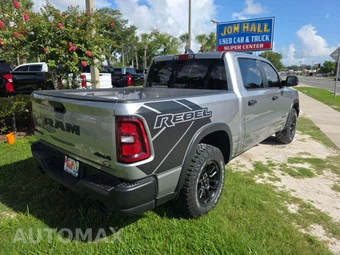 2025 Ram 1500 Rebel Crew Cab Short Bed - miniatura 3