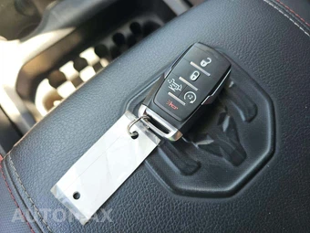 2025 Ram 1500 Rebel Crew Cab Short Bed – miniatura 8