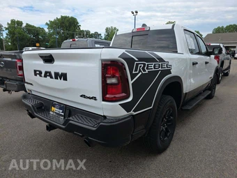 2025 Ram 1500 Rebel Crew Cab Short Bed - miniatura 3
