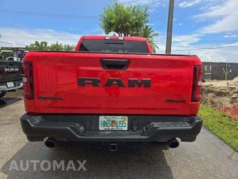 2025 Ram 1500 Rebel Crew Cab Short Bed - miniatura 3
