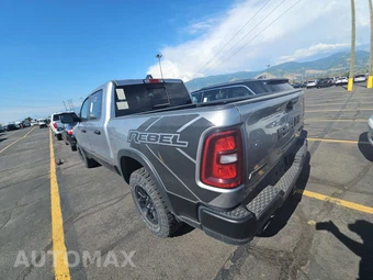 2025 Ram 1500 Rebel Crew Cab Short Bed - miniatura 6