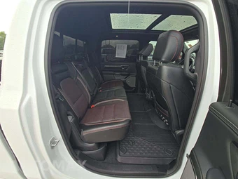 2025 Ram 1500 Rebel Crew Cab Short Bed - miniatura 13