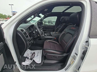 2025 Ram 1500 Rebel Crew Cab Short Bed - miniatura 3