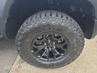 2025 Ram 1500 RHO Crew Cab Short Bed – miniatura 9