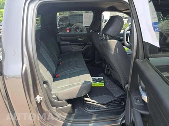 2025 Ram 1500 Tradesman Crew Cab Short Bed - miniatura 16