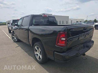 2025 Ram 1500 Tradesman Crew Cab Short Bed - miniatura 2