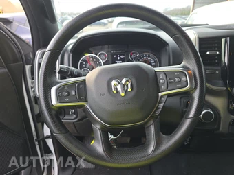 2025 Ram 1500 Tradesman Crew Cab Short Bed - miniatura 10