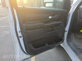 2025 Ram 1500 Tradesman Crew Cab Short Bed - miniatura 9