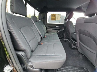 2025 Ram 1500 Tradesman Crew Cab Short Bed - miniatura 16