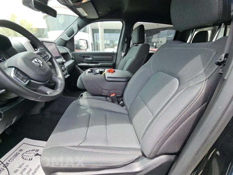 2025 Ram 1500 Tradesman Crew Cab Short Bed - miniatura 6