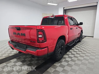 2025 Ram 1500 Tradesman Crew Cab Short Bed - miniatura 4