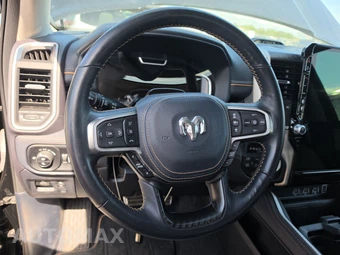 2025 Ram 1500 Tungsten Crew Cab Short Bed – miniatura 10