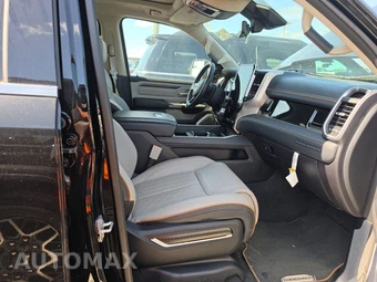 2025 Ram 1500 Tungsten Crew Cab Short Bed – miniatura 8