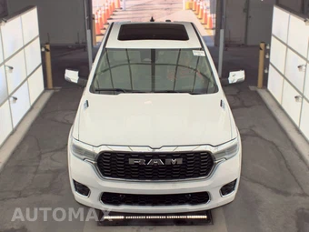 2025 Ram 1500 Tungsten Crew Cab Short Bed – miniatura 2