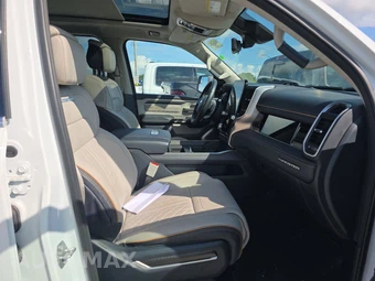 2025 Ram 1500 Tungsten Crew Cab Short Bed – miniatura 8