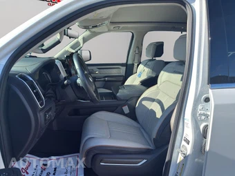 2025 Ram 1500 Tungsten Crew Cab Short Bed - miniatura 4