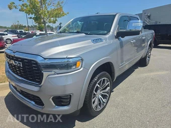 2025 Ram 1500 Tungsten Crew Cab Short Bed - samochód z USA z aukcji Manheim, oferta Kup Teraz w AUTOMAX