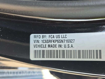 2025 Ram 1500 Tungsten Crew Cab Short Bed – miniatura 2