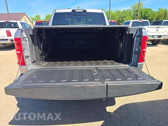 2025 Ram 1500 Tungsten Crew Cab Short Bed – miniatura 11