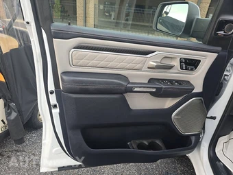 2025 Ram 1500 Tungsten Crew Cab Short Bed – miniatura 15