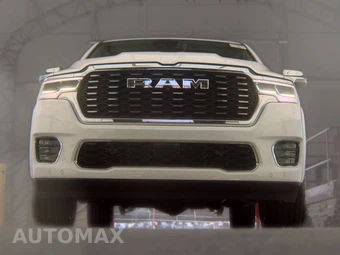 2025 Ram 1500 Tungsten Crew Cab Short Bed – miniatura 3