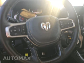 2025 Ram 1500 Tungsten Crew Cab Short Bed – miniatura 10