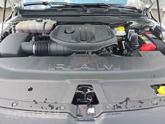 2025 Ram 1500 Warlock Crew Cab Short Bed - miniatura 15