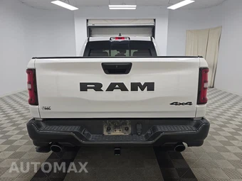 2025 Ram 1500 Warlock Crew Cab Short Bed - miniatura 5