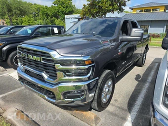 2025 Ram 2500 Big Horn Crew Cab Medium Bed - samochód z USA z aukcji Manheim, oferta Kup Teraz w AUTOMAX