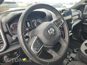 2025 Ram 2500 Big Horn Crew Cab Medium Bed - miniatura 10