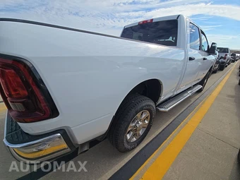 2025 Ram 2500 Big Horn Crew Cab Medium Bed - miniatura 4