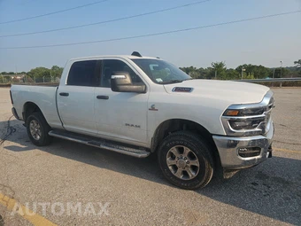 2025 Ram 2500 Big Horn Crew Cab Medium Bed - miniatura 3