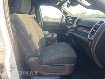 2025 Ram 2500 Big Horn Crew Cab Medium Bed - miniatura 8